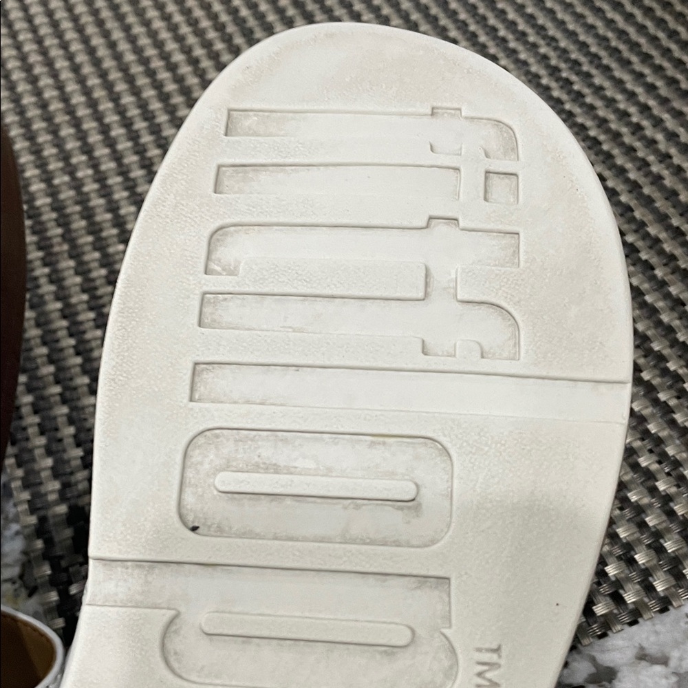 Women’s off white  colored Thong Sandals with Silver Buckle - Picture 9 of 9